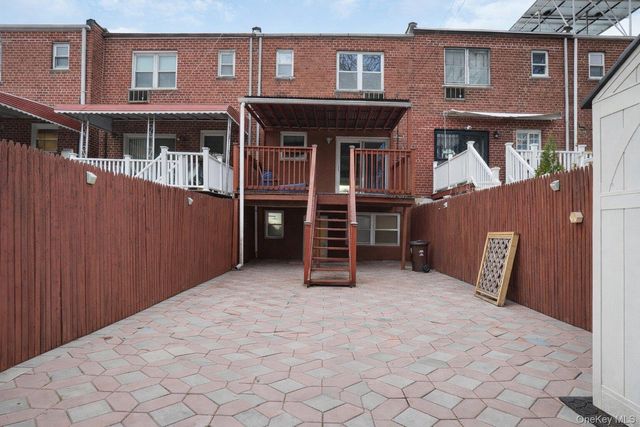 2524 Radcliff Avenue, Bronx, NY 10469