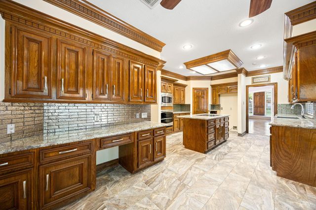 13903 Wilde Forest Court, Sugar Land, TX 77498