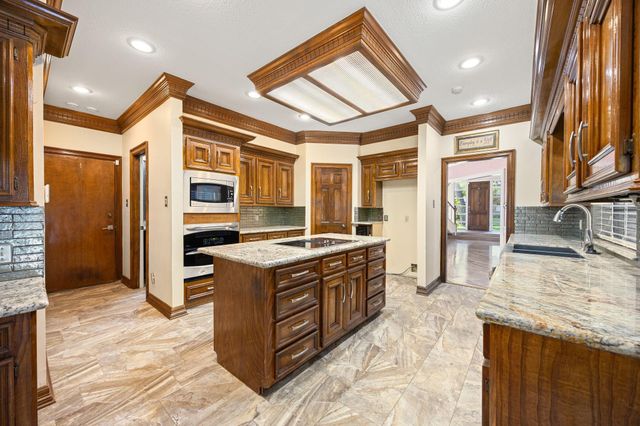 13903 Wilde Forest Court, Sugar Land, TX 77498