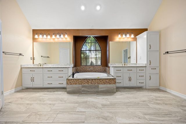 13903 Wilde Forest Court, Sugar Land, TX 77498