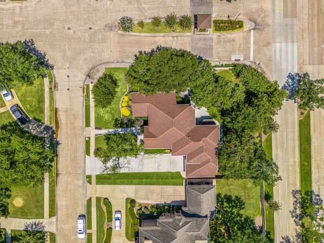 13903 Wilde Forest Court, Sugar Land, TX 77498