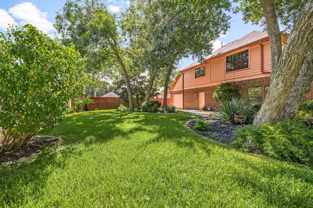 13903 Wilde Forest Court, Sugar Land, TX 77498