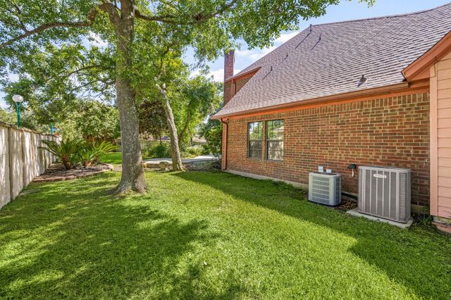 13903 Wilde Forest Court, Sugar Land, TX 77498