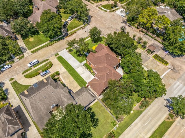 13903 Wilde Forest Court, Sugar Land, TX 77498
