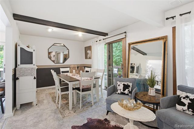 6608 Red Cedar Lane, West Bloomfield, MI 48324