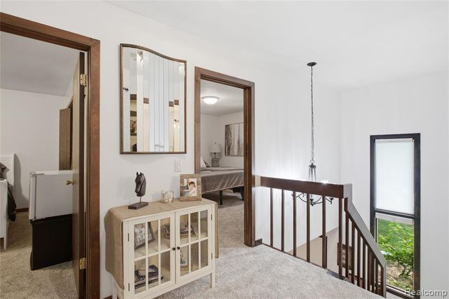 6608 Red Cedar Lane, West Bloomfield, MI 48324