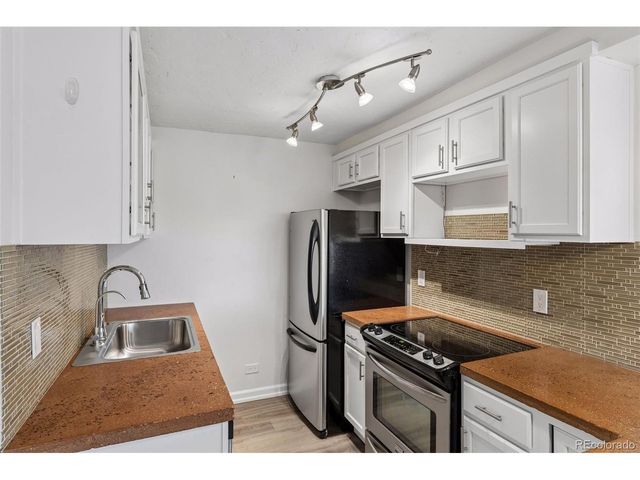 1313 N Williams St 1601, Denver, CO 80218