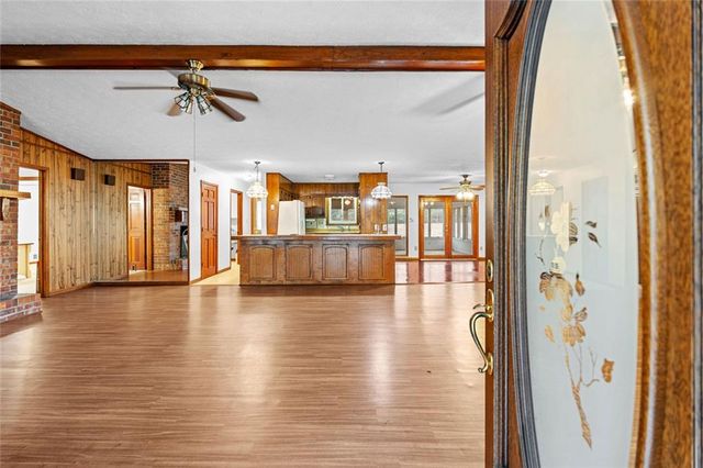 165 Shamrock Drive, Fayetteville, GA 30215