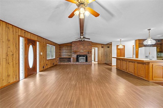 165 Shamrock Drive, Fayetteville, GA 30215