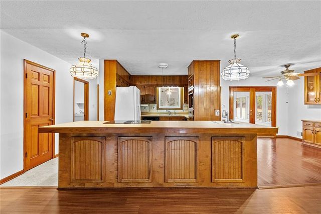 165 Shamrock Drive, Fayetteville, GA 30215