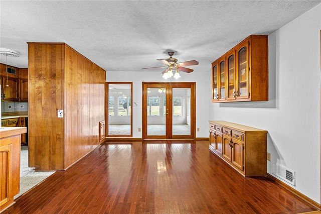 165 Shamrock Drive, Fayetteville, GA 30215