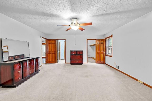 165 Shamrock Drive, Fayetteville, GA 30215