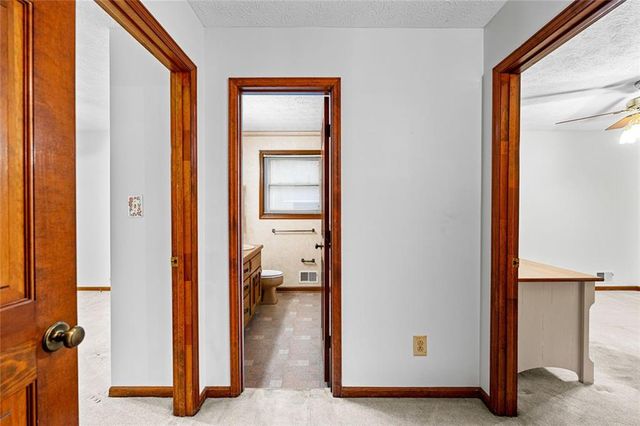 165 Shamrock Drive, Fayetteville, GA 30215