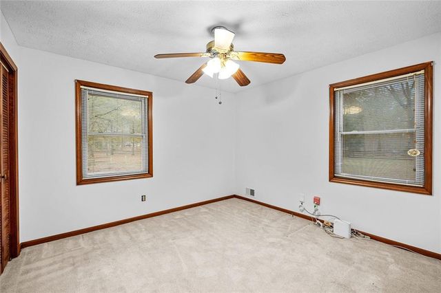 165 Shamrock Drive, Fayetteville, GA 30215