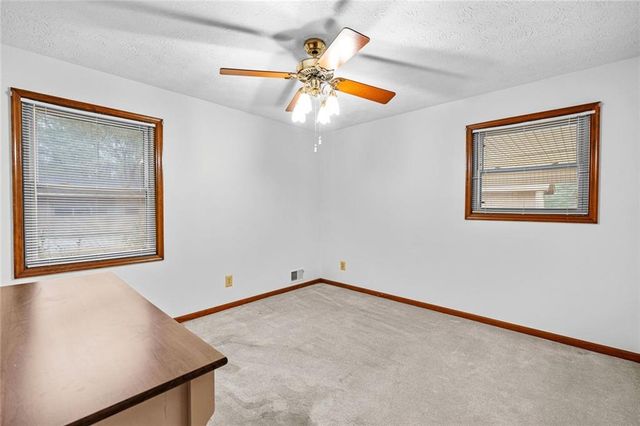 165 Shamrock Drive, Fayetteville, GA 30215