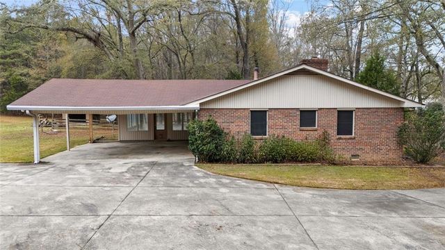 165 Shamrock Drive, Fayetteville, GA 30215