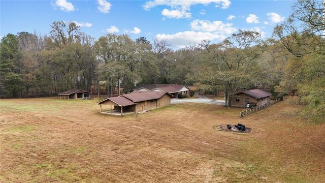 165 Shamrock Drive, Fayetteville, GA 30215