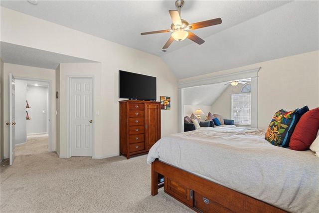 15921 Ash Street, Overland Park, KS 66085