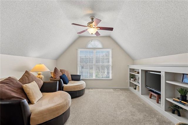 15921 Ash Street, Overland Park, KS 66085