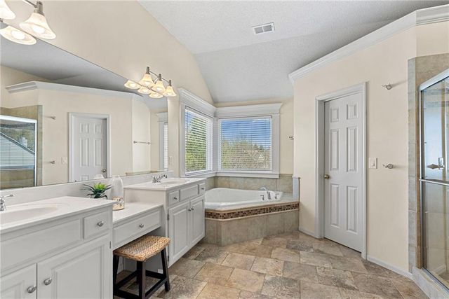 15921 Ash Street, Overland Park, KS 66085