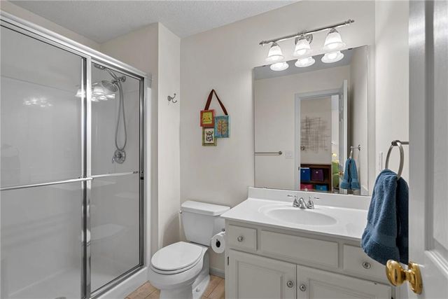 15921 Ash Street, Overland Park, KS 66085