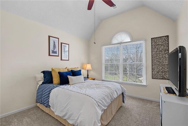 15921 Ash Street, Overland Park, KS 66085