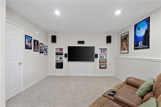 15921 Ash Street, Overland Park, KS 66085