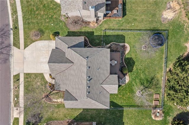 15921 Ash Street, Overland Park, KS 66085