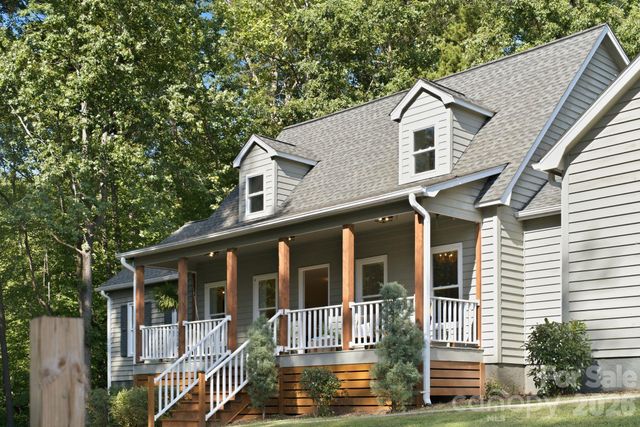 55 Brookside Drive, Columbus, NC 28722