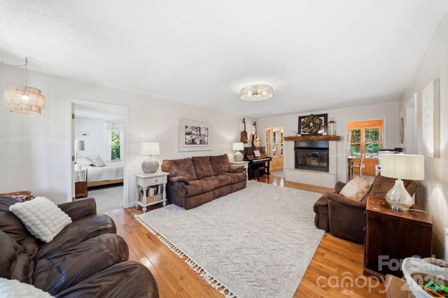 55 Brookside Drive, Columbus, NC 28722