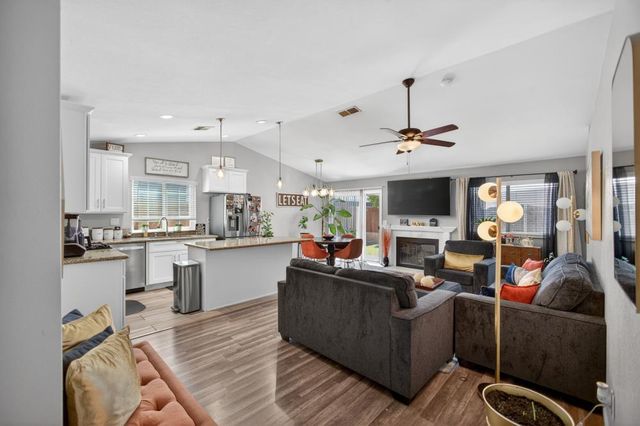 5139 Alii Way, Sacramento, CA 95838