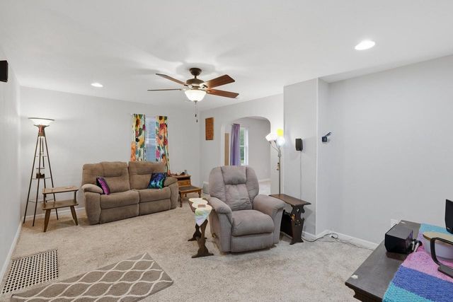 516 E FULTON Street, Edgerton, WI 53534