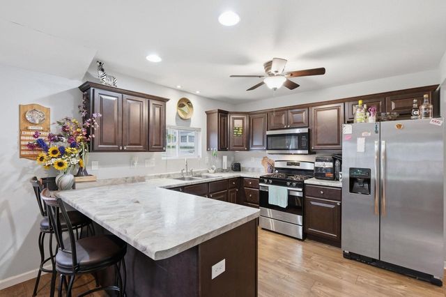 516 E FULTON Street, Edgerton, WI 53534