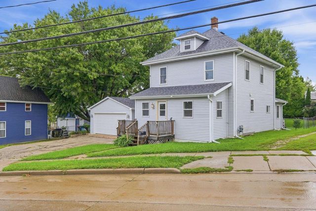 516 E FULTON Street, Edgerton, WI 53534