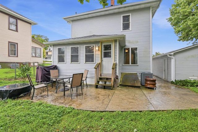 516 E FULTON Street, Edgerton, WI 53534