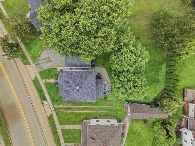 516 E FULTON Street, Edgerton, WI 53534