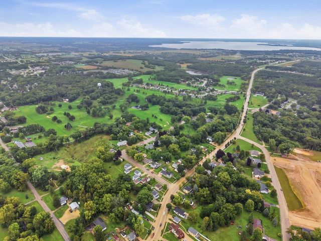 516 E FULTON Street, Edgerton, WI 53534
