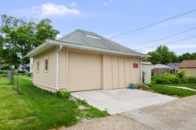 1537 43rd Street, Rock Island, IL 61201