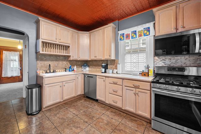1537 43rd Street, Rock Island, IL 61201