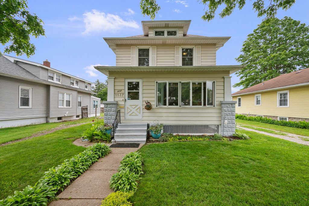 1537 43rd Street, Rock Island, IL 61201