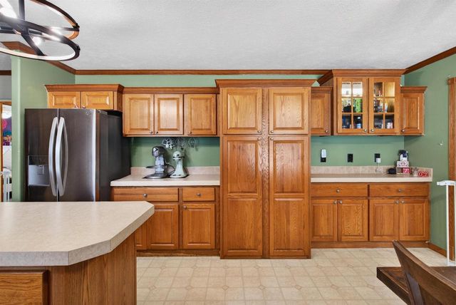 N6223 COUNTY RD E, De Pere, WI 54115