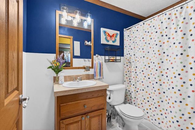 N6223 COUNTY RD E, De Pere, WI 54115