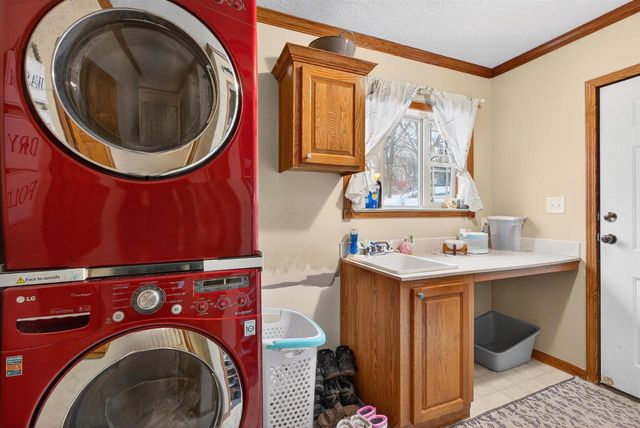 N6223 COUNTY RD E, De Pere, WI 54115