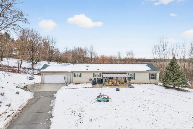 N6223 COUNTY RD E, De Pere, WI 54115