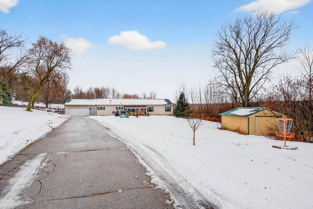 N6223 COUNTY RD E, De Pere, WI 54115