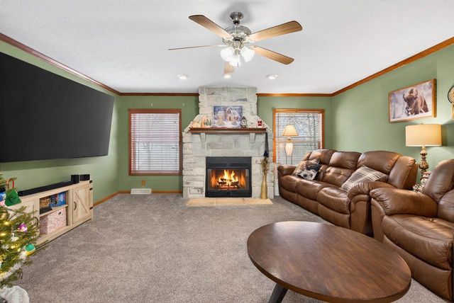 N6223 COUNTY RD E, De Pere, WI 54115