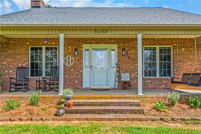 5398 B Reidsville Road, Walkertown, NC 27051