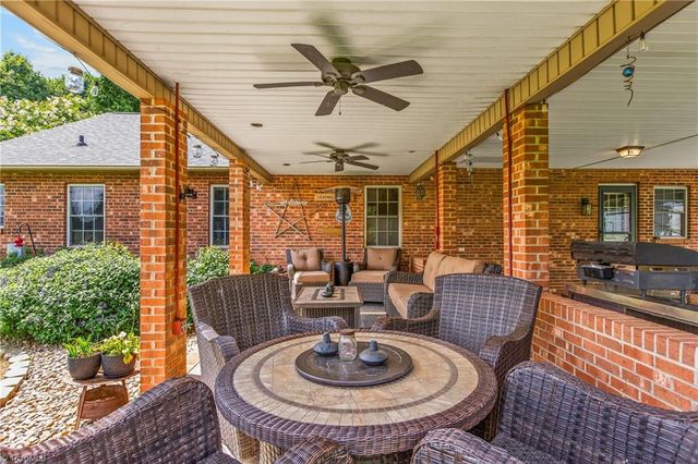 5398 B Reidsville Road, Walkertown, NC 27051