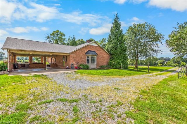 5398 B Reidsville Road, Walkertown, NC 27051