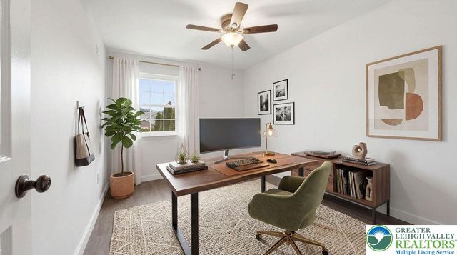 1241 2nd Avenue, Hellertown Boro, PA 18055